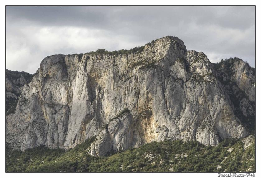 #Pascal-Photo-Web #les-cabannes #Paysage #Arige #France #campagne #Occitanie #patrimoine #touristique #village montagne #sud #ouest