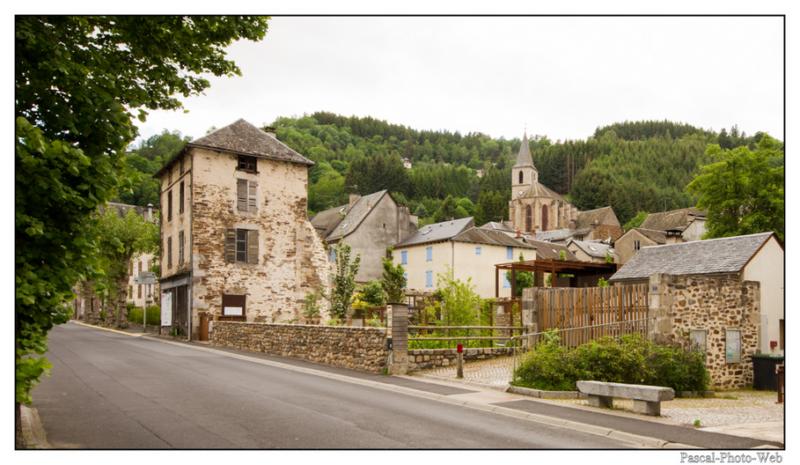 #Pascal-Photo-Web #Village #medieval #Chaude-Aigues #Paysage #Cantal #France #auvergne #patrimoine #touristique #15