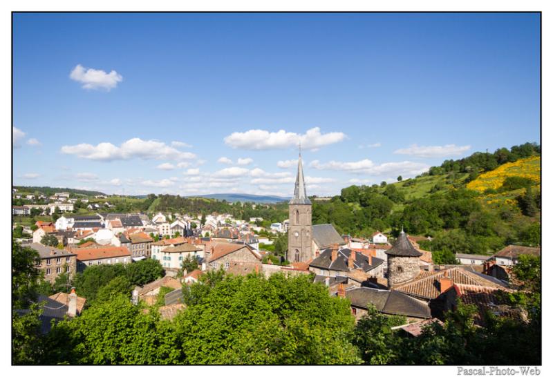#Pascal-Photo-Web #Village #medieval #Saint-Flour #Paysage #Cantal #France #auvergne #patrimoine #touristique #15