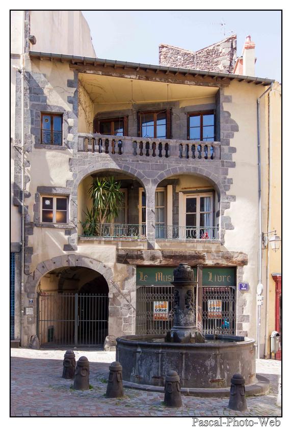 #Pascal-Photo-Web #Village #medieval #Clermont-Ferand #Paysage #Puy-de-Dme #France #auvergne #patrimoine #touristique