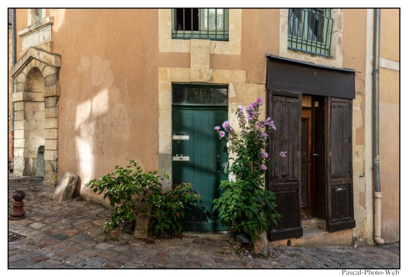 #Pascal-Photo-Web #Village #medieval #Paysage #72 #sarthe #France #pays-de-la-loire #patrimoine #touristique #Le-Mans