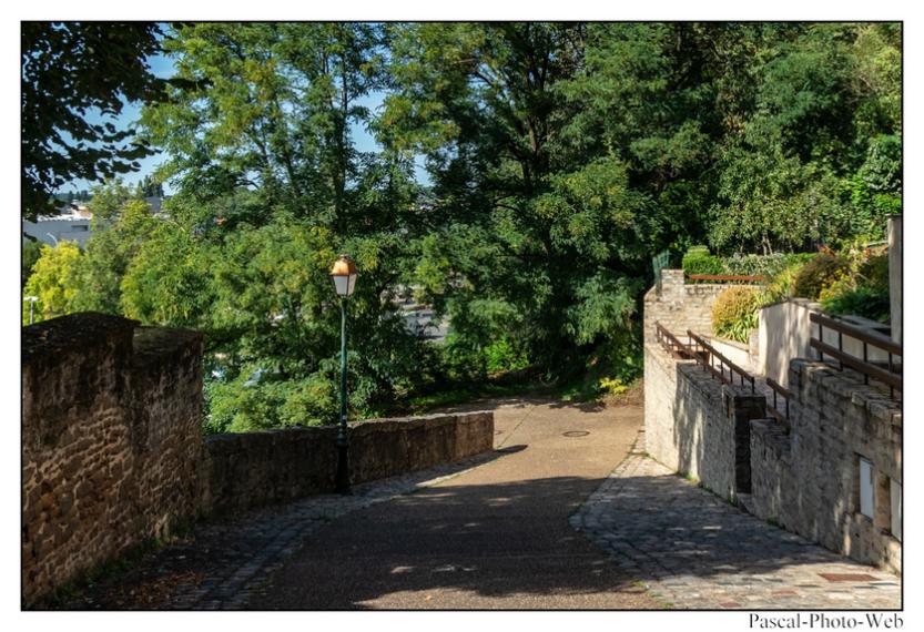 #Pascal-Photo-Web #Village #medieval #Paysage #72 #sarthe #France #pays-de-la-loire #patrimoine #touristique #Le-Mans