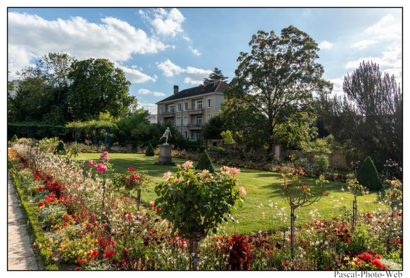 #Pascal-Photo-Web #Village #medieval #Paysage #72 #sarthe #France #pays-de-la-loire #patrimoine #touristique #Le-Mans