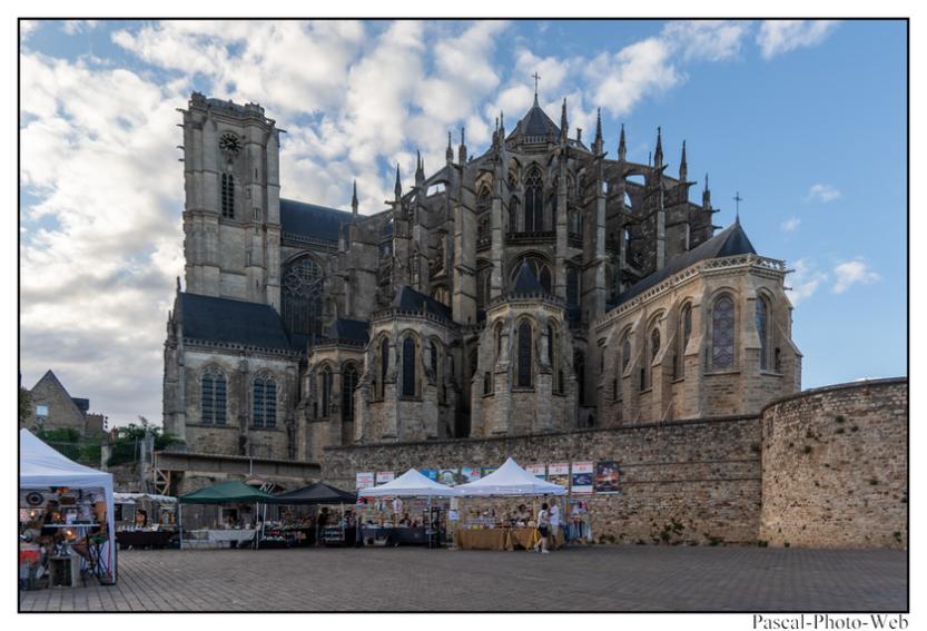 #Pascal-Photo-Web #Village #medieval #Paysage #72 #sarthe #France #pays-de-la-loire #patrimoine #touristique #Le-Mans