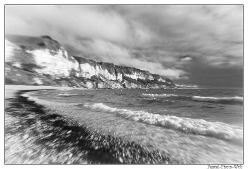 #Pascal-Photo-Web #photo #france #normandie #Antifer #plage #litoral #Falaise #noir et blanc